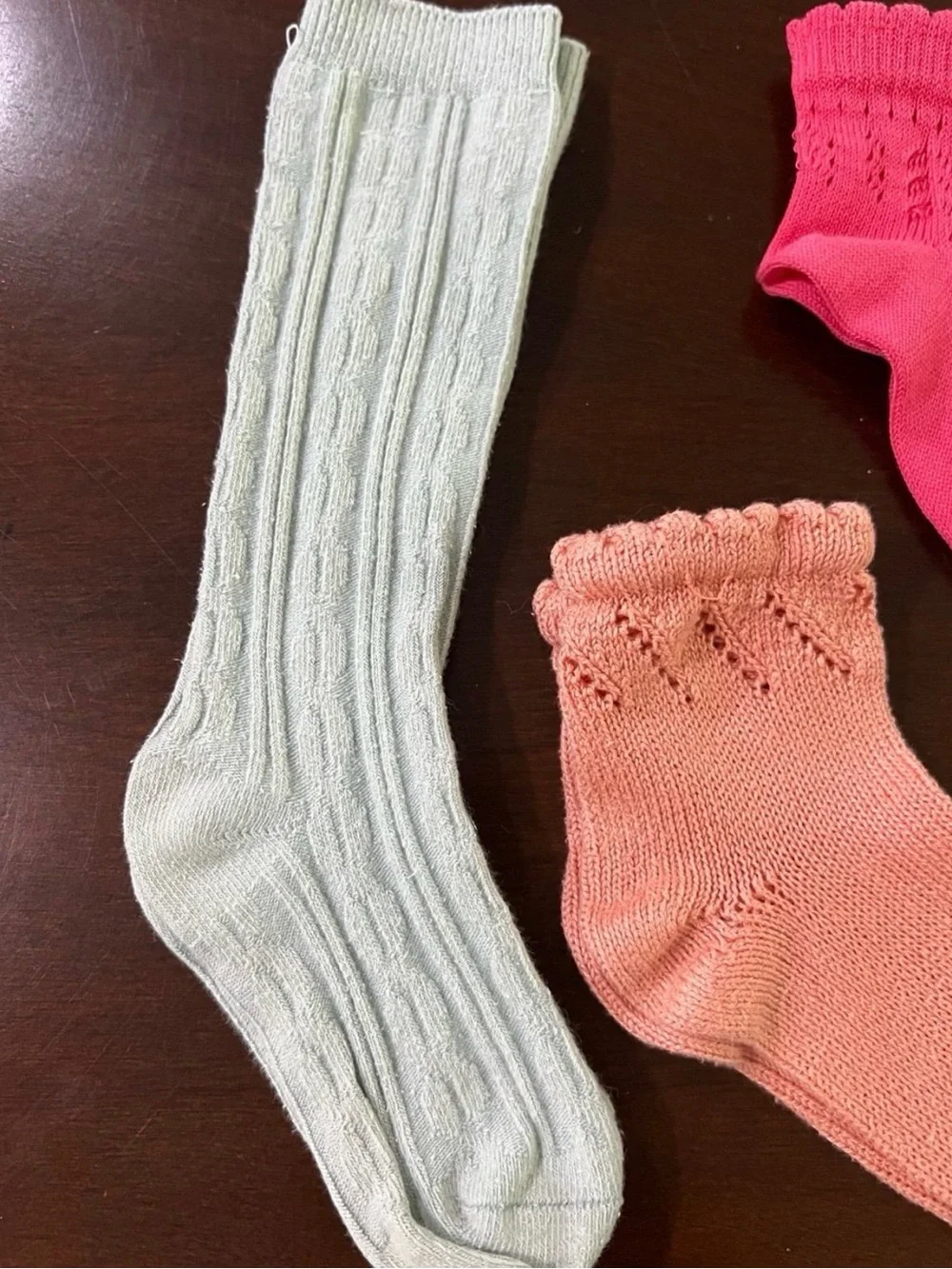Bundle of socks girls sz 3-5 fits shoes sz 24-28
